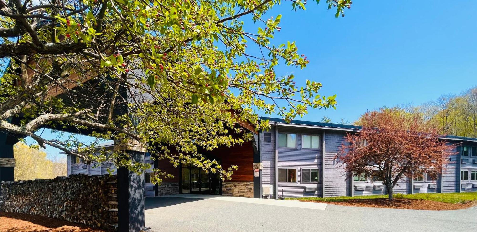 A Hotel Inn Sunapee Mount Sunapee ภายนอก รูปภาพ